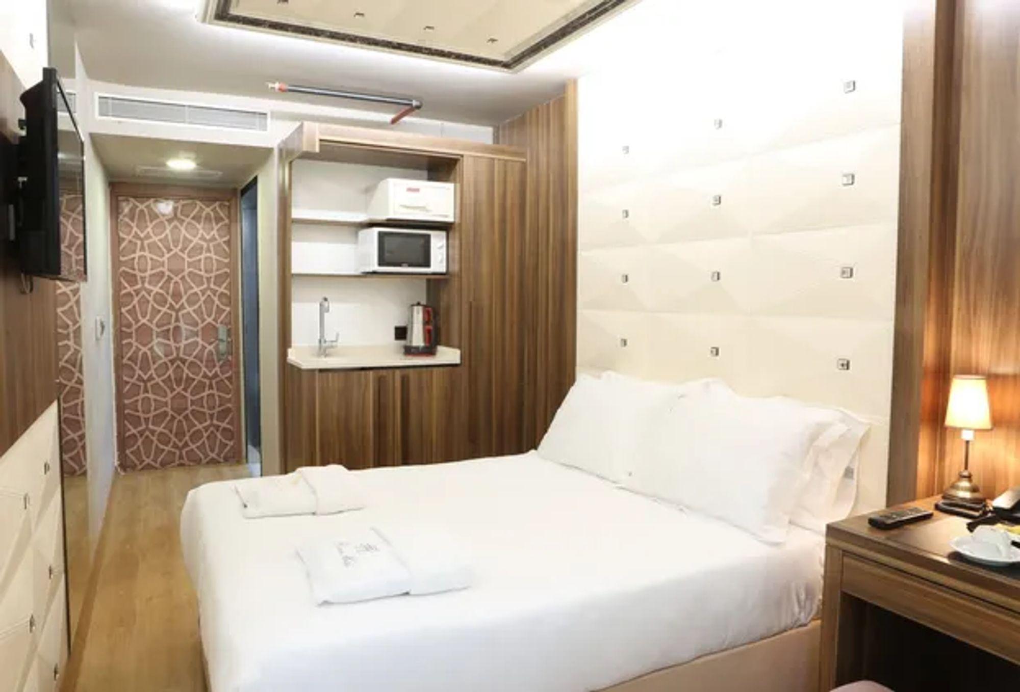 Ferman Apart Hotel Sisli Harbiye Екстериор снимка