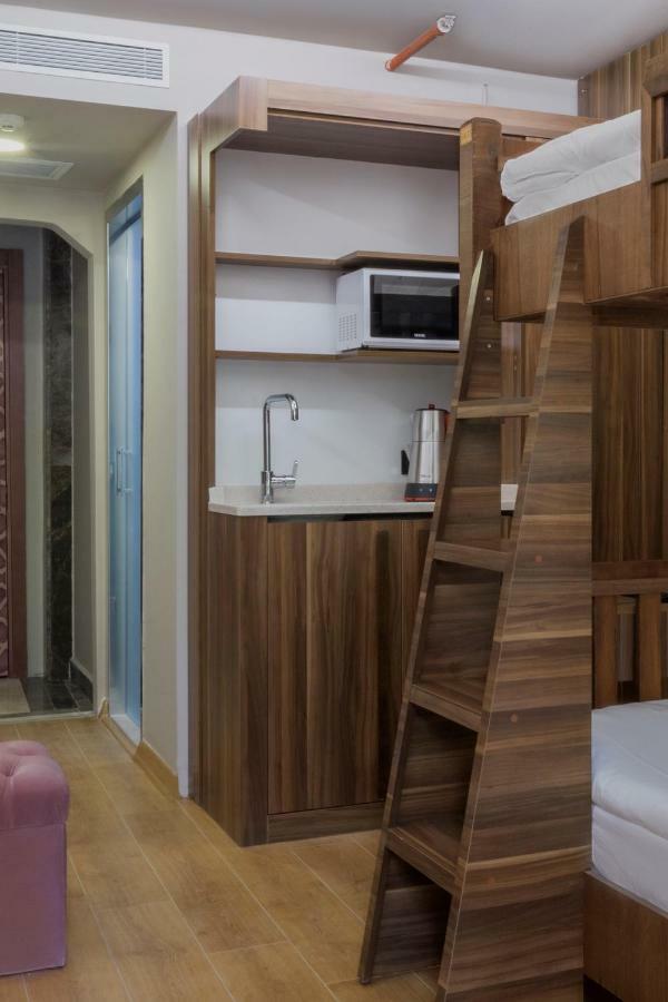 Ferman Apart Hotel Sisli Harbiye Екстериор снимка