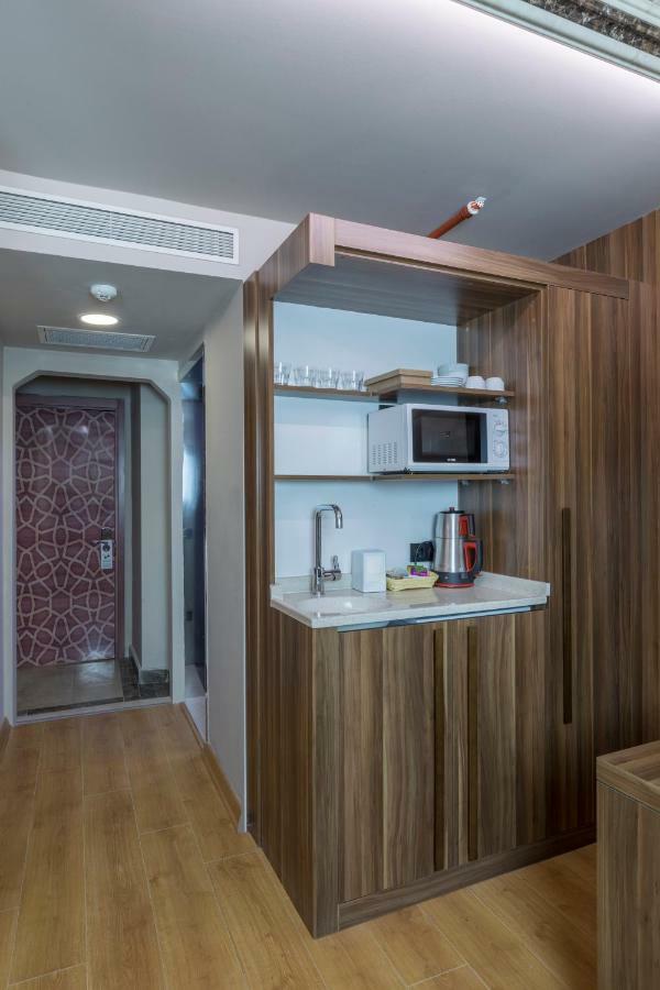 Ferman Apart Hotel Sisli Harbiye Екстериор снимка